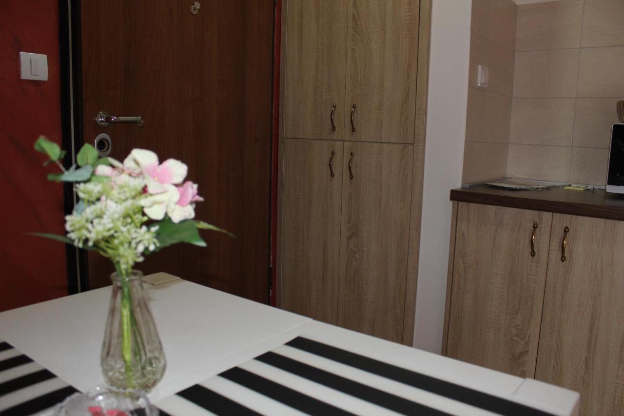 Apartments Kapisoda Цетине Екстериор снимка