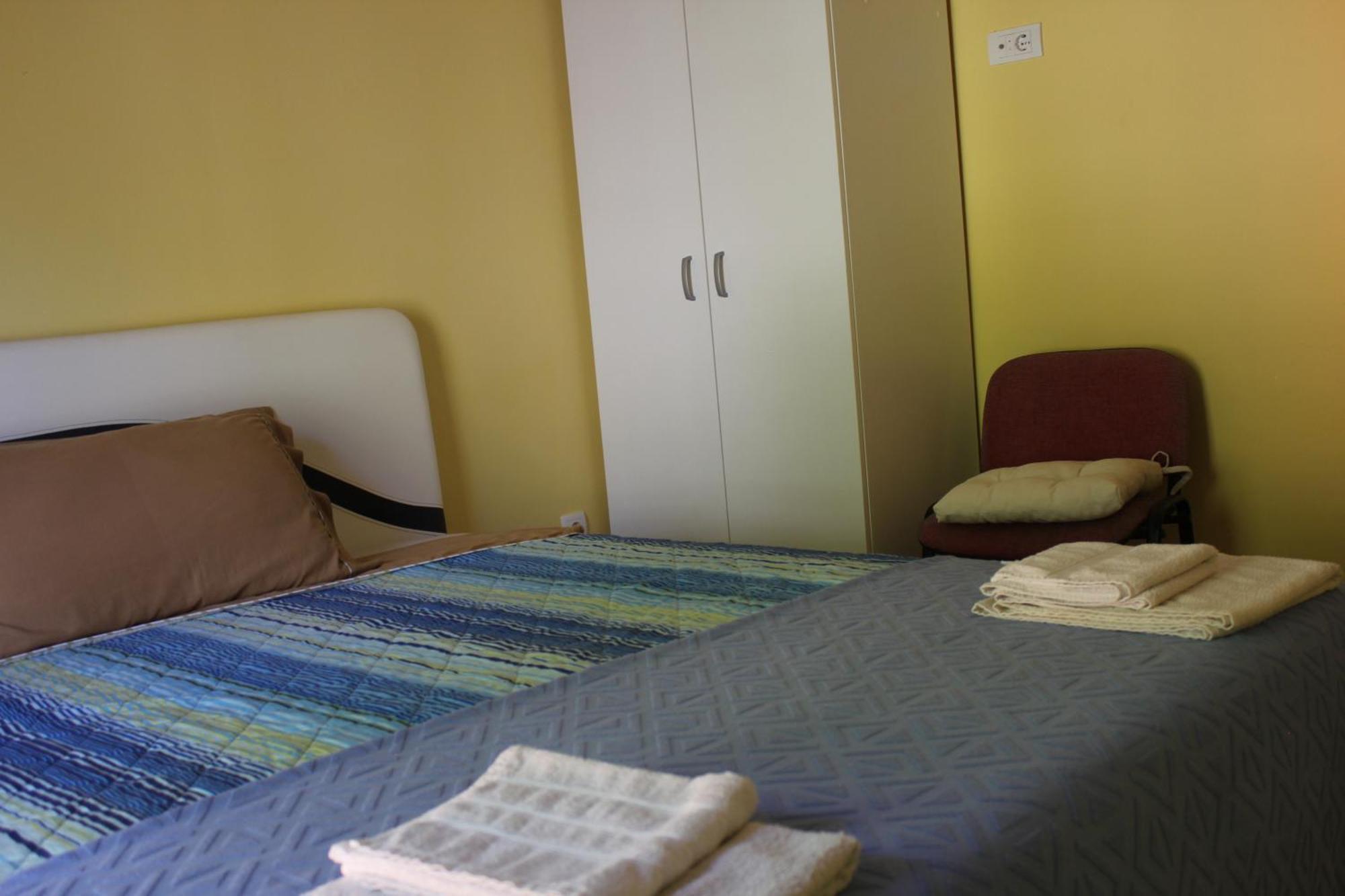 Apartments Kapisoda Цетине Екстериор снимка